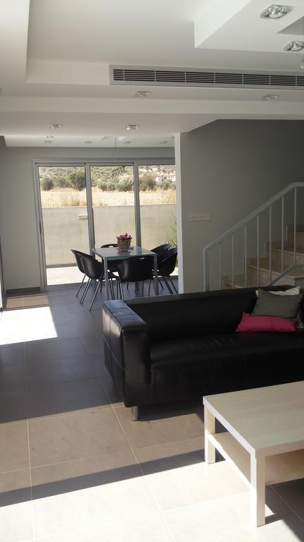 Palms Resort Apartments Alethriko Bilik gambar