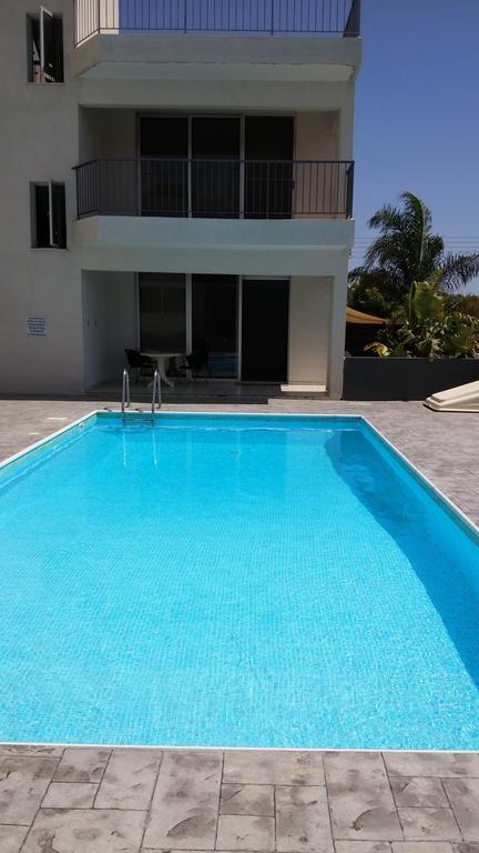 Palms Resort Apartments Alethriko Bilik gambar