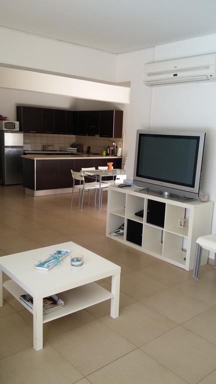 Palms Resort Apartments Alethriko Bilik gambar